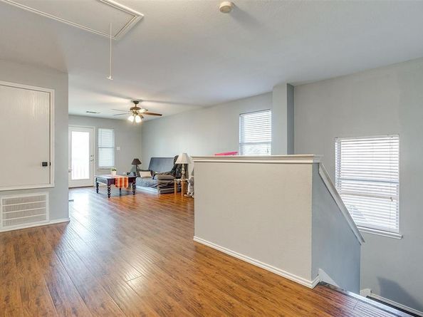 1303  Red Deer Way , Arlington Texas 76002