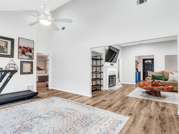 1209  Serenade Lane , Richardson Texas 75081