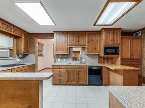 4314  Western Street , Dallas Texas 75211