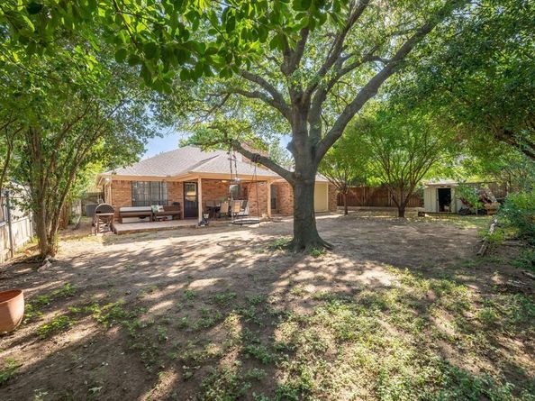 1416  Sunny Glen Street , Fort Worth Texas 76134
