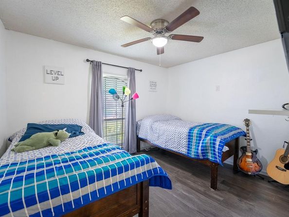 1416  Sunny Glen Street , Fort Worth Texas 76134