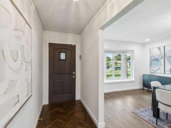 5509  Enchanted Lane , Dallas Texas 75227