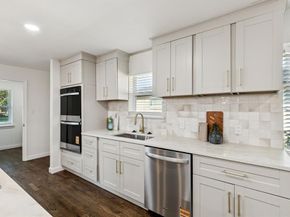 5509  Enchanted Lane , Dallas Texas 75227