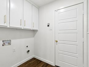 5509  Enchanted Lane , Dallas Texas 75227