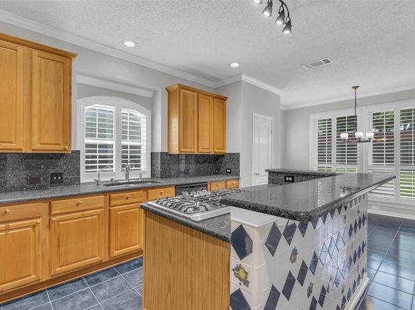 4301  Vista Creek Drive , Rowlett Texas 75088