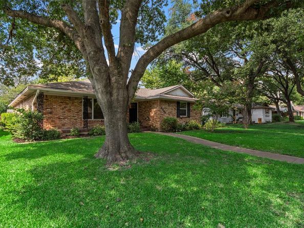 8405  Bocowood Drive , Dallas Texas 75228