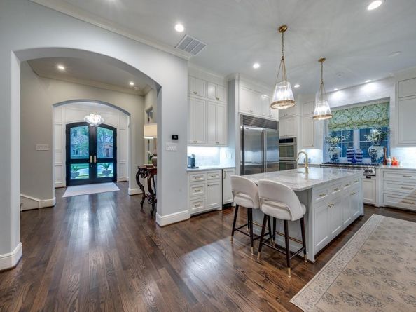 6510  Northwood Road , Dallas Texas 75225