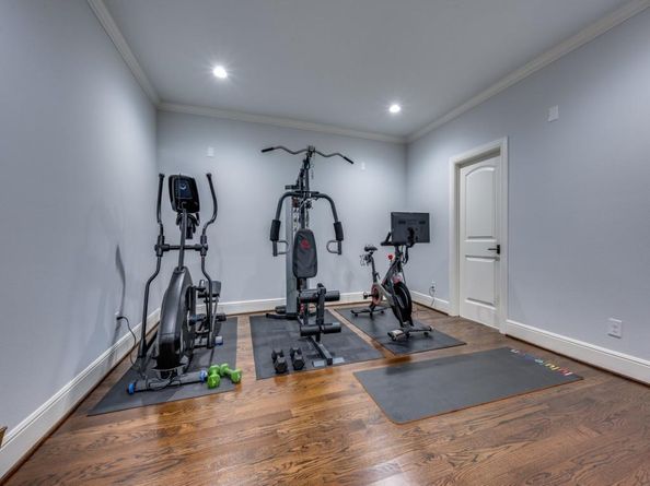 6510  Northwood Road , Dallas Texas 75225