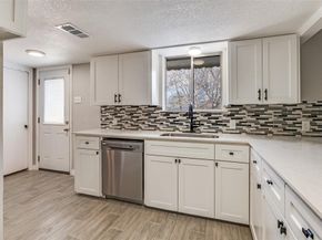 1287  Whispering Trail , Dallas Texas 75241