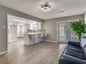 1287  Whispering Trail , Dallas Texas 75241