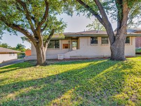 1287  Whispering Trail , Dallas Texas 75241