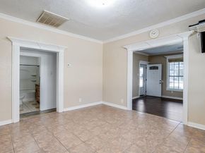644 N Tyler Street , Dallas Texas 75208