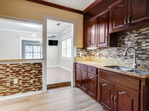 644 N Tyler Street , Dallas Texas 75208