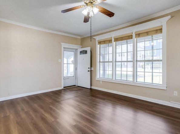 644 N Tyler Street , Dallas Texas 75208