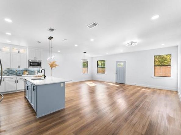 2504  Oxford Avenue , Fort Worth Texas 76106