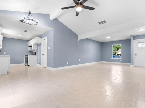 1518  Rockbrook Street , Lancaster Texas 75134