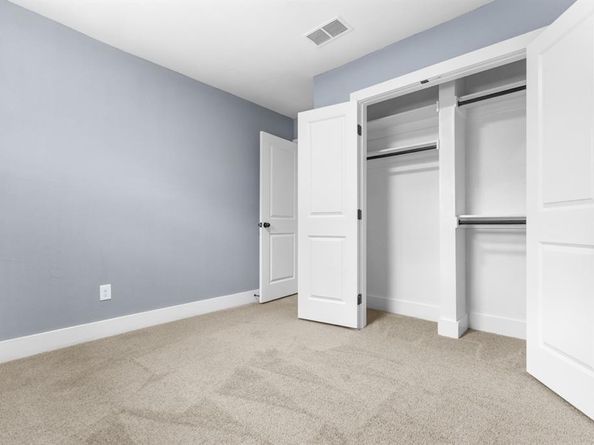 1518  Rockbrook Street , Lancaster Texas 75134
