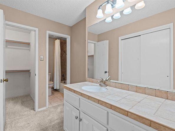 1125  Forest Creek Street , Benbrook Texas 76126