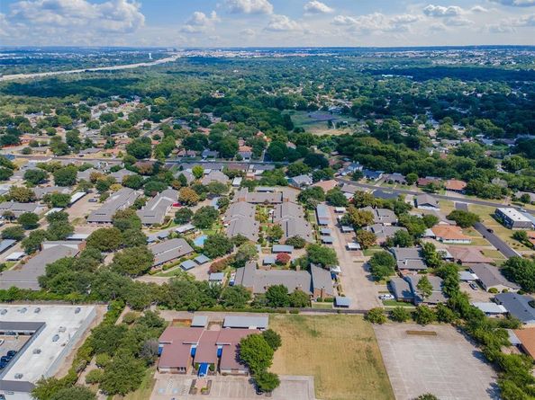 1125  Forest Creek Street , Benbrook Texas 76126