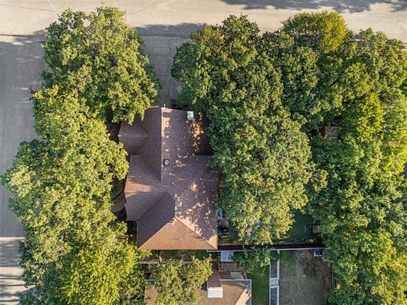 2708  Chesapeake Court , Grapevine Texas 76051