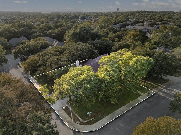 2708  Chesapeake Court , Grapevine Texas 76051