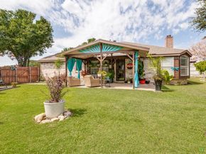 632  Crestview Court , Saginaw Texas 76179