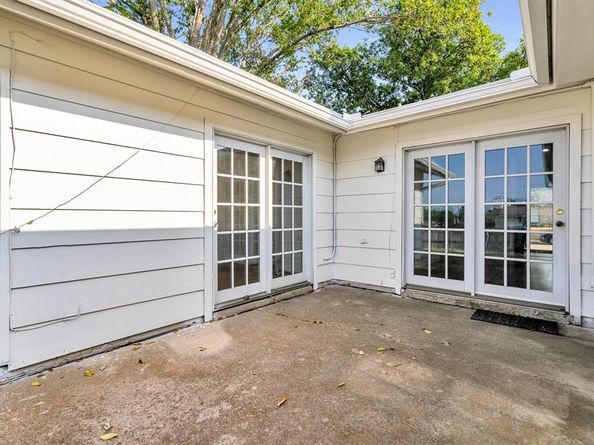 2201  Richbrook Drive , Garland Texas 75044