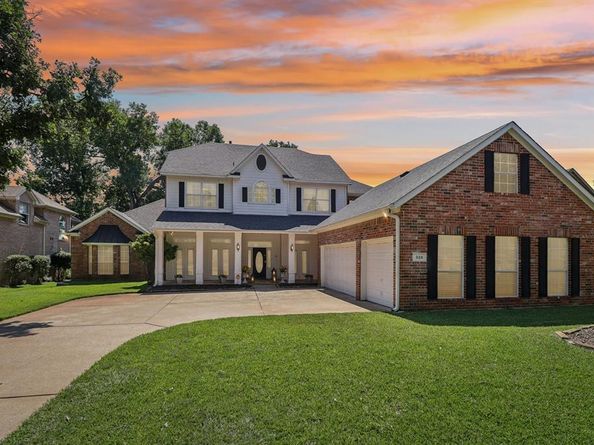 328  Leeward Circle , Azle Texas 76020