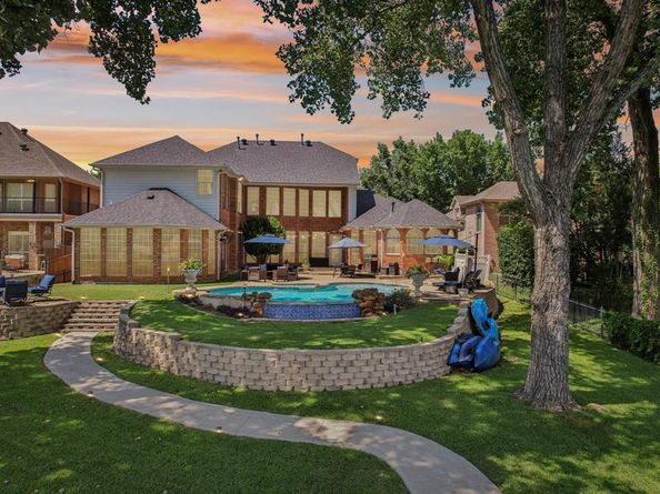 328  Leeward Circle , Azle Texas 76020