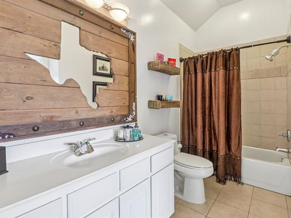 328  Leeward Circle , Azle Texas 76020