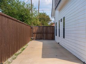 605  Archer Avenue , Cockrell Hill Texas 75211