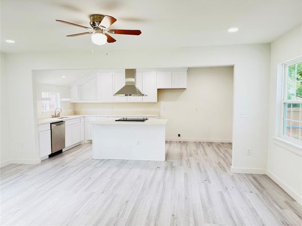 1264  Cedar Haven Avenue , Dallas Texas 75216