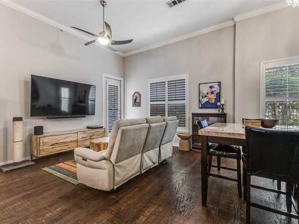 2950  Mckinney Avenue  106, Dallas Texas 75204