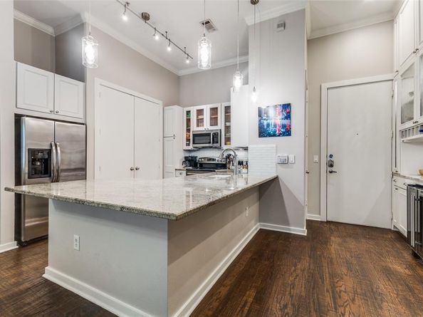2950  Mckinney Avenue  106, Dallas Texas 75204