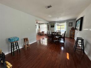 2707  Jim Street , Dallas Texas 75212