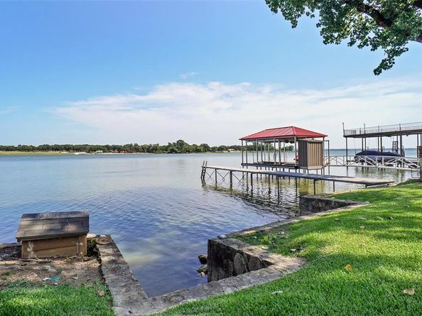 388  Driftwood Court  1A, Azle Texas 76020