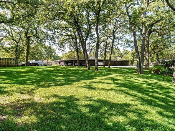 388  Driftwood Court  1A, Azle Texas 76020