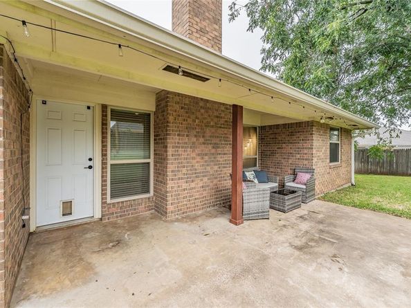 3416  Ainsworth Court , Arlington Texas 76016