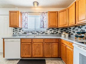 2355  Summit Lane , Dallas Texas 75227