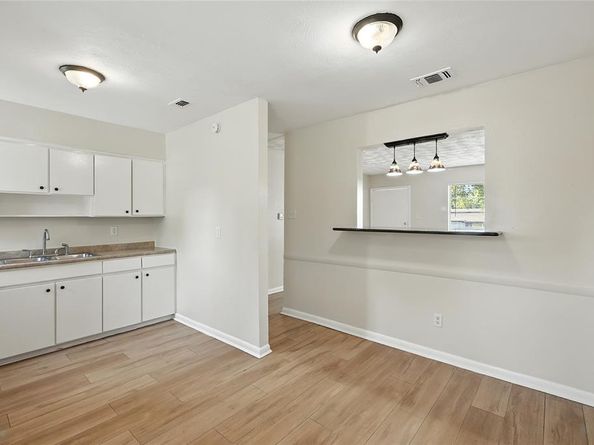 7225  Van Natta Lane , Fort Worth Texas 76112