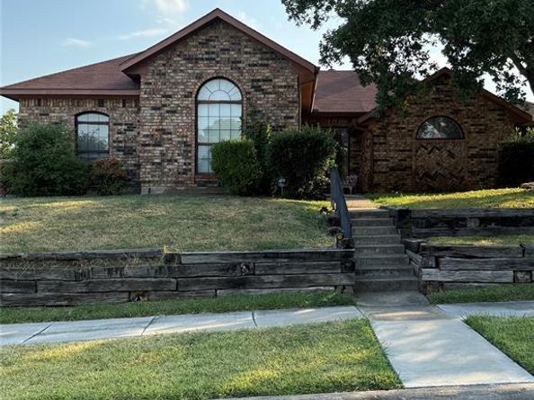 4913  Van Ness Street , Garland Texas 75043