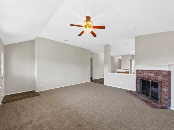 1326  Pennsylvania Avenue , Lancaster Texas 75134
