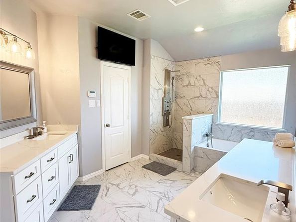 1324  Briar Ridge Drive , Keller Texas 76248
