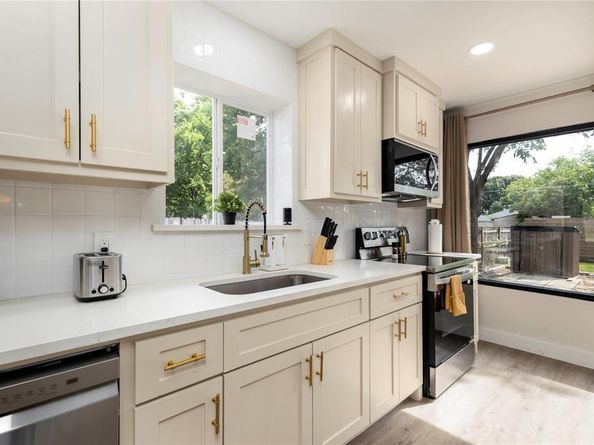 7411  Fillmore Drive , Dallas Texas 75235