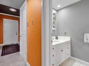 6126  Averill Way  203W, Dallas Texas 75225