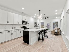 2230  Hooper Street , Dallas Texas 75215