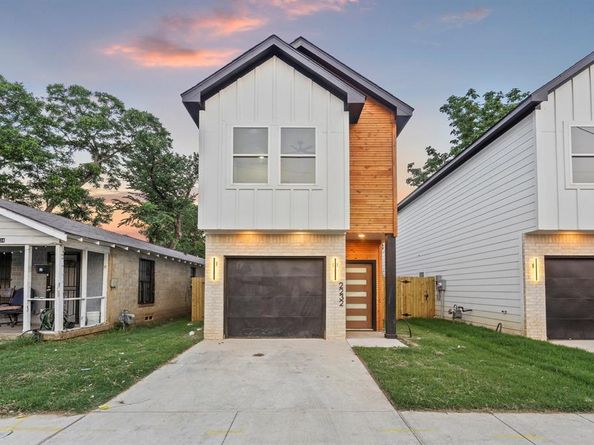 2230  Hooper Street , Dallas Texas 75215