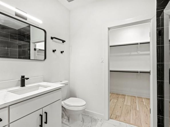 2230  Hooper Street , Dallas Texas 75215