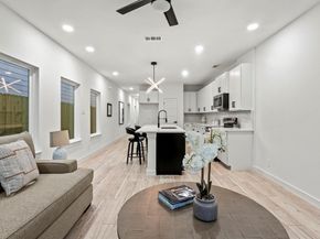 2230  Hooper Street , Dallas Texas 75215
