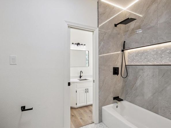 3941  Bordeaux Circle , Flower Mound Texas 75022